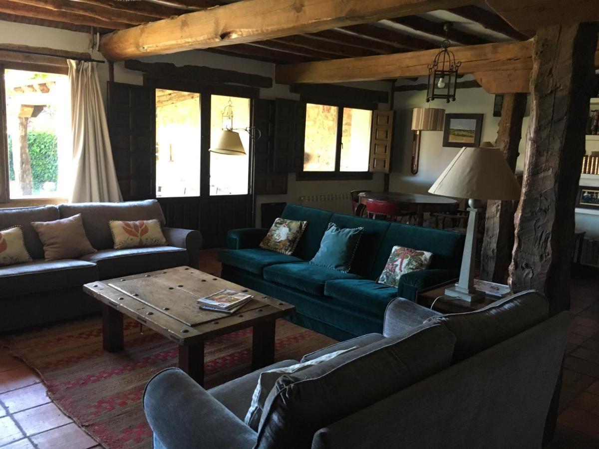 La Casa Del Herrero Requijada 外观 照片